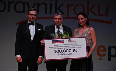 HAVEL & PARTNERS darovala 100 tisíc korun Nadačnímu fondu dětské onkologie Krtek
