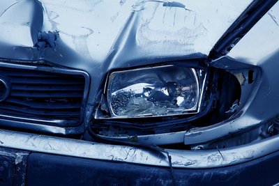 Právník radí: Jak se zbavit autovraku?